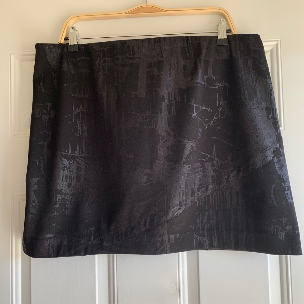Simply Vera Knit Abstract Print Mini Skirt - XLg.